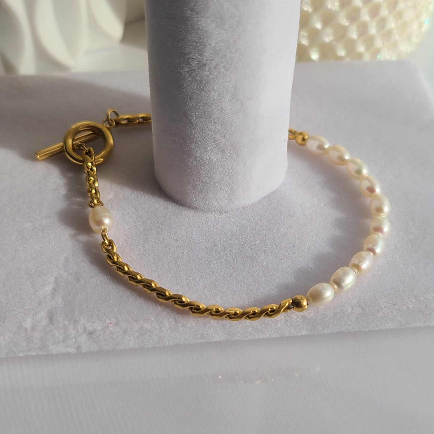 Small Pearl Bracelet